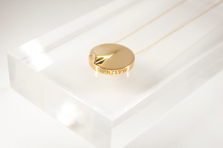 Heliodon Pendant in Gold