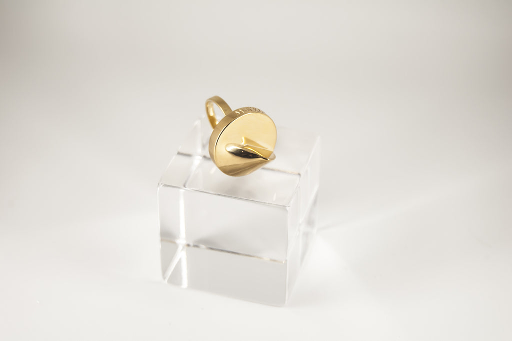 Heliodon Ring in Gold