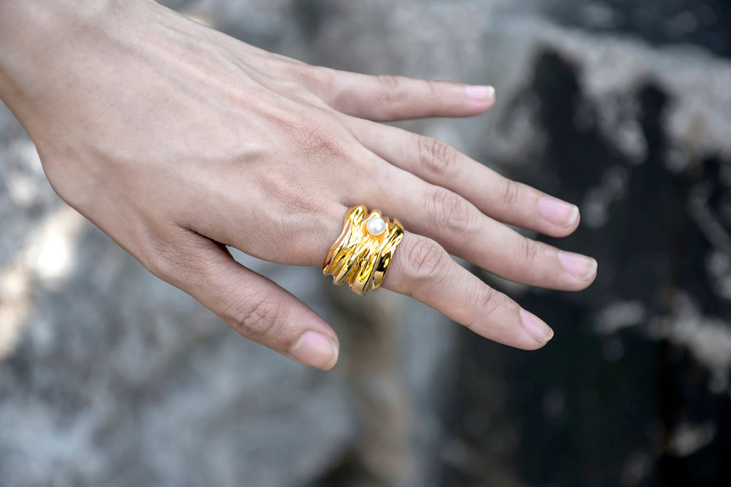 Cambré Ring in 18K Gold