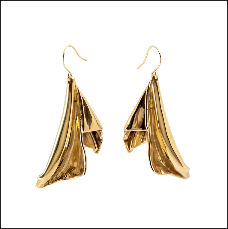 En l'Air Statement Earrings Plated in 18 Karat Gold