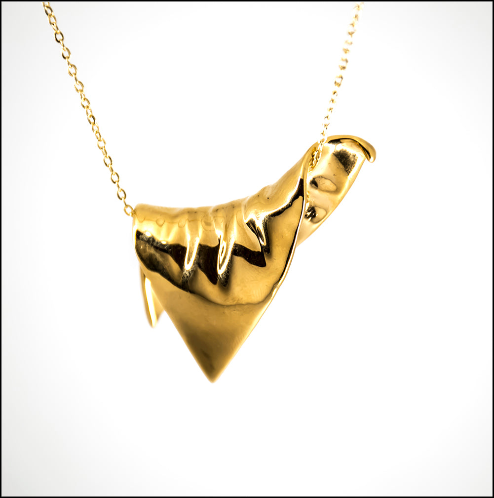 Triangle Plié Pendant Plated in 18K Gold